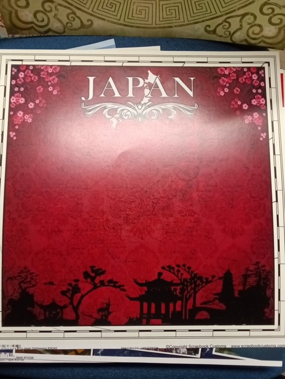Japan Scrapbook Embellishment Lot - Red, Green, Gold - Picture 2 of 8
